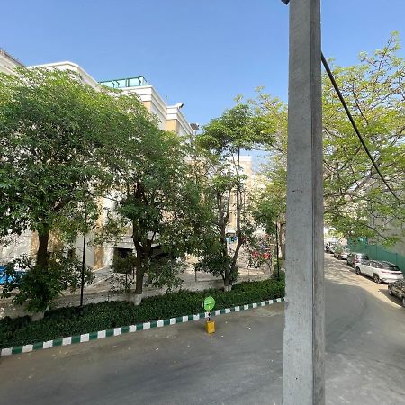 Bedchambers Serviced Apartments, Mg Road Gurgaon Exterior photo