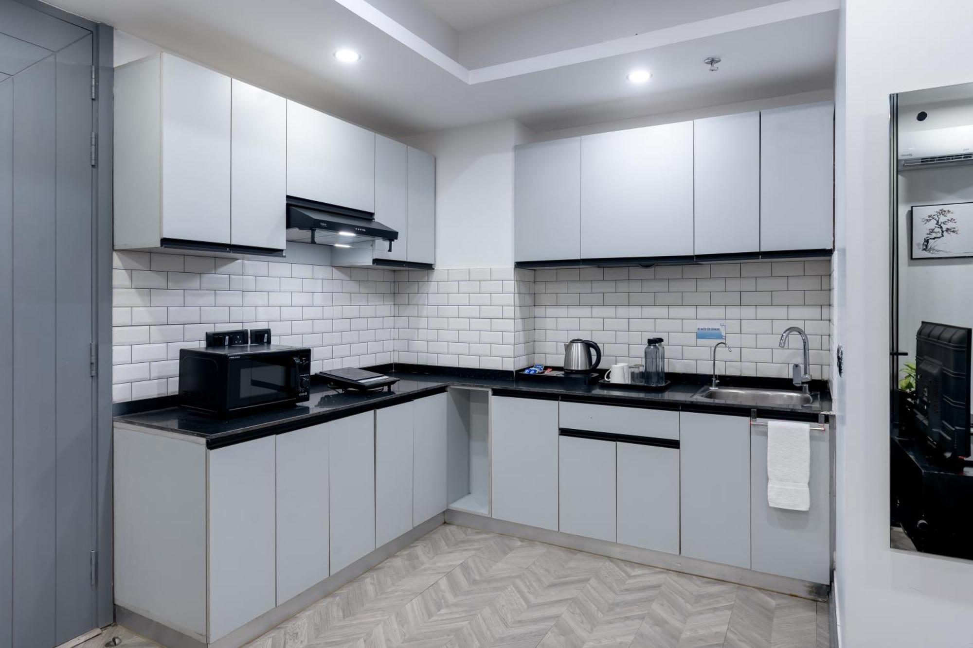 Bedchambers Serviced Apartments, Mg Road Gurgaon Exterior photo